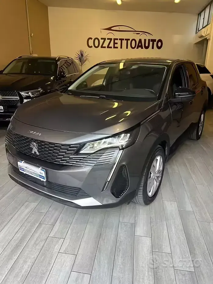 Usata Peugeot 3008 Active 131 CV (96 kW) 2022 Grigio SUV