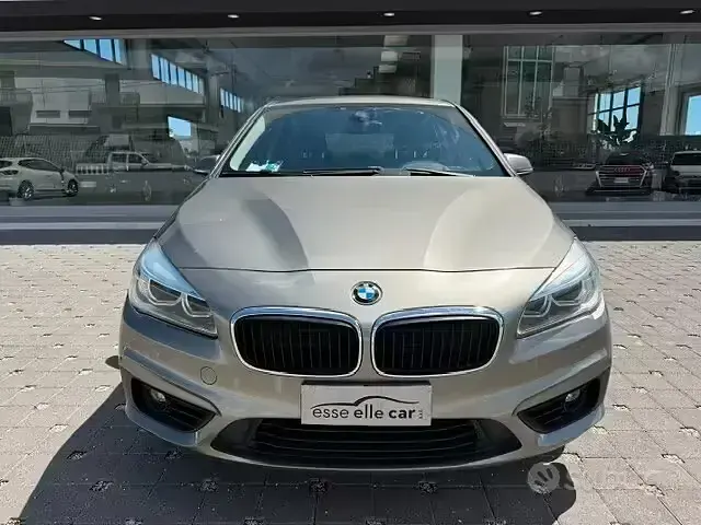 Usata BMW 216 Active Tourer Advantage 116 CV (85 kW) 2015 Grigio Monovolume