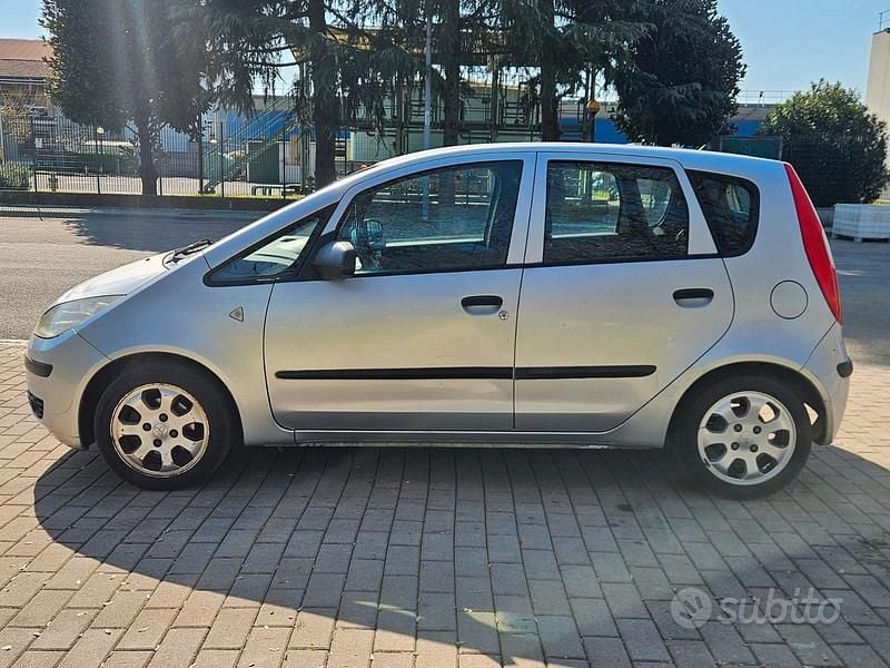 Usata Mitsubishi Colt 2007 Grigio Utilitaria