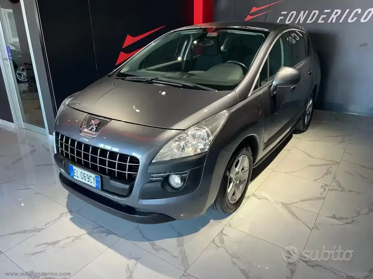 Usata Peugeot 3008 Business-Line 112 CV (82 kW) 2011 Grigio Station wagon