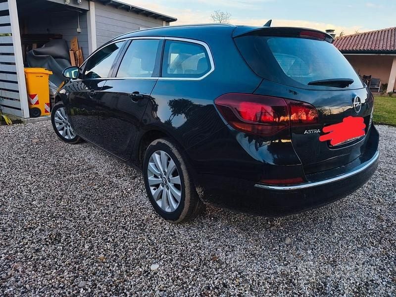 Usata Opel Astra Sport 2015 Nero Station wagon