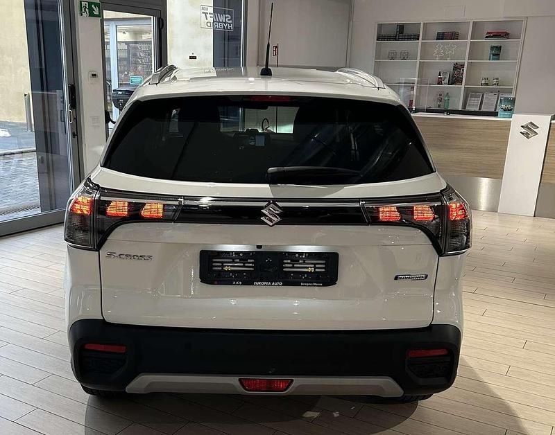 Nuova Suzuki SX4 S-Cross 110 CV (80 kW) 2026 Bianco santorini SUV
