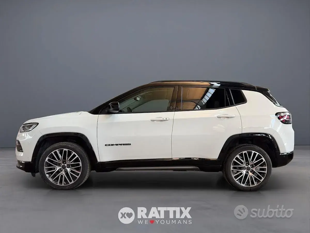 Usata Jeep Compass Summit 131 CV (96 kW) 2025 Alphine white & tetto nero SUV