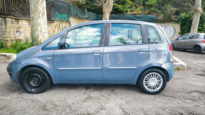 Usata Lancia Musa 101 CV (74 kW) 2005 Monovolume