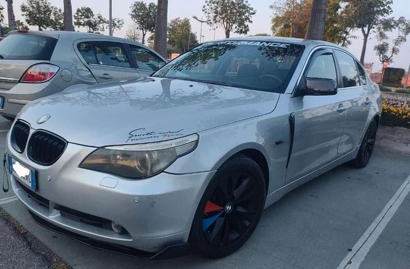 Usata BMW 520 163 CV (119 kW) 2005 Argento Berlina