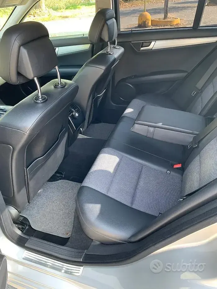 Usata Mercedes C220 170 CV (125 kW) 2012 Berlina