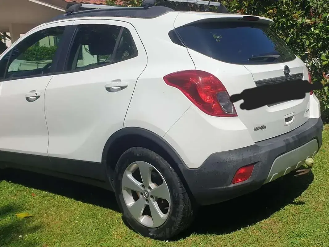 Usata Opel Mokka S 136 CV (100 kW) 2015 Bianco SUV