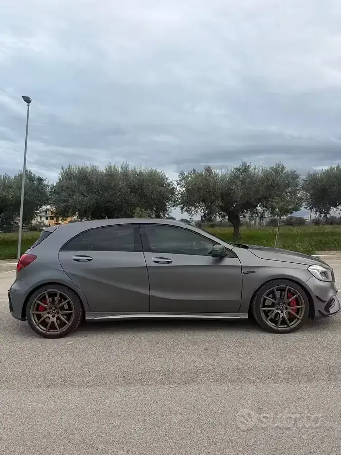 Usata Mercedes A45 AMG AMG 381 CV (280 kW) 2016 Grigio Utilitaria