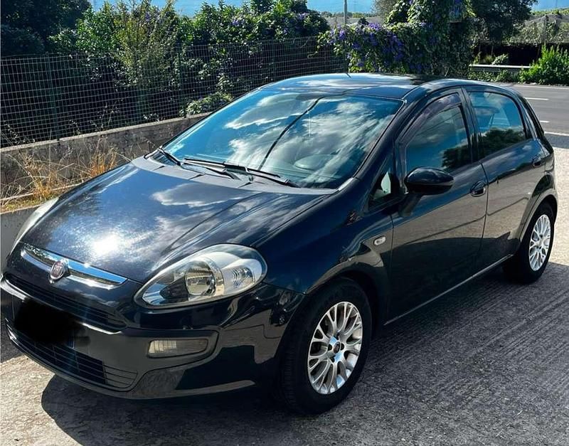 Usata Fiat Punto Evo Emotion 95 CV (69 kW) 2011 Utilitaria