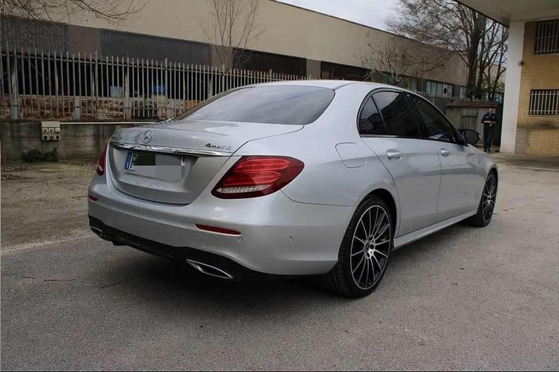 Usata Mercedes E220 Premium 194 CV (142 kW) 2018 Berlina
