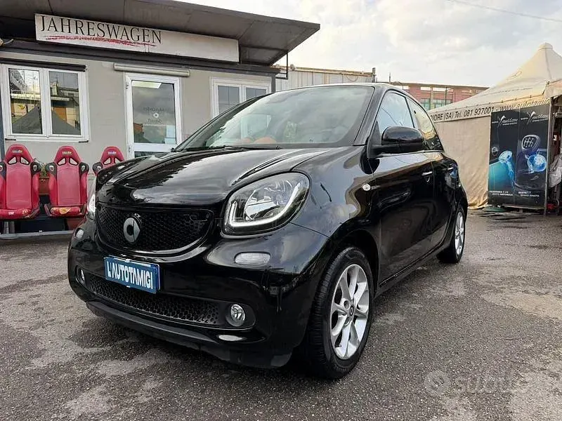 Usata Smart ForFour Prime 71 CV (52 kW) 2017 Nero Utilitaria