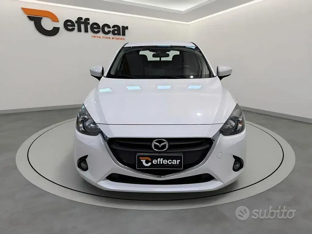 Usata Mazda 2 Exceed 105 CV (77 kW) 2016 Bianco Berlina