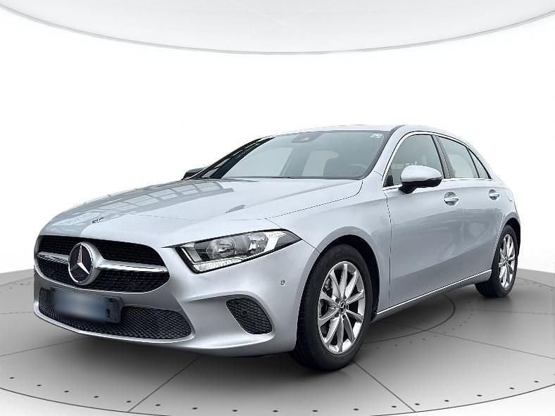 Usata Mercedes A180 Executive 116 CV (85 kW) 2019 Argento