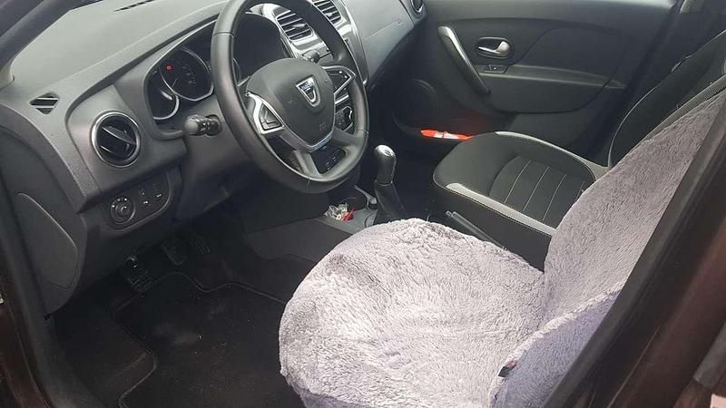 Usata Dacia Sandero Comfort 90 CV (66 kW) 2017 Marrone Berlina