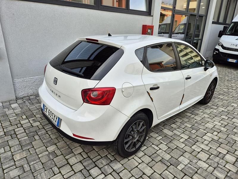 Usata Seat Ibiza ST 75 CV (55 kW) 2012 Bianco Station wagon