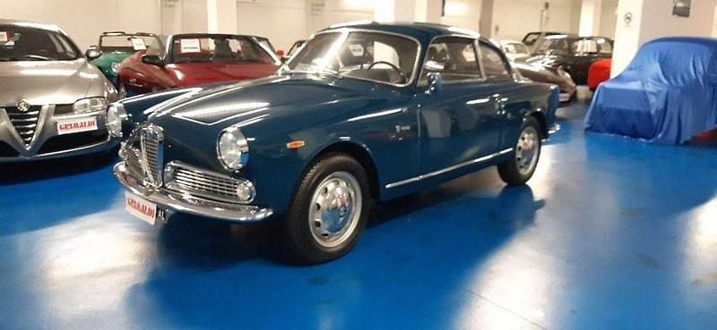 Blu / pastello Usata 1963 Alfa Romeo Giulia Sprint Sprint Coupé | 53.000 € - Immagine 1/4