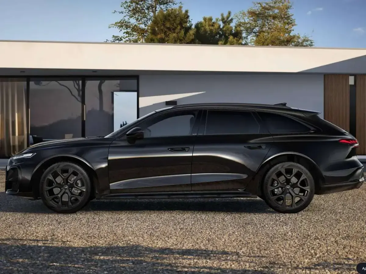 Nuova Audi A6 S-Line 299 CV (219 kW) 2026 Nero mythos met. Station wagon