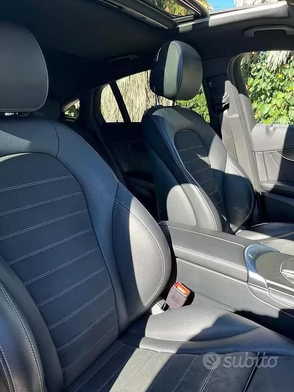Usata Mercedes GLC300 Premium 245 CV (180 kW) 2020 Nero Coupé