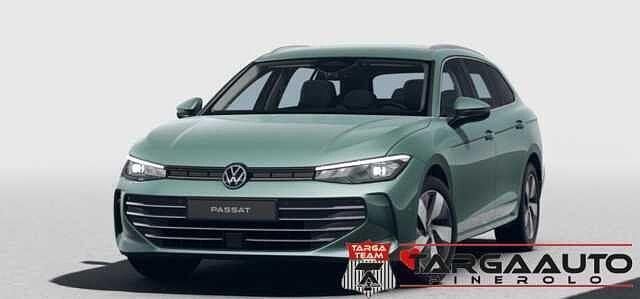 Verde Usata 2024 VW Passat Business Station wagon | 40.900 € - Immagine 1/4