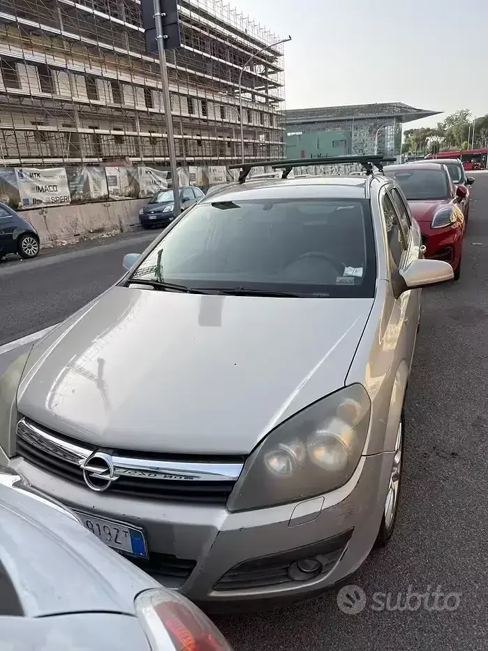 Usata Opel Astra 120 CV (88 kW) 2006 Grigio Station wagon