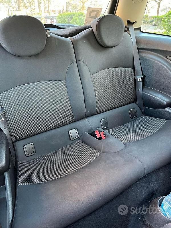 Usata Mini ONE 75 CV (55 kW) 2010 Nero Utilitaria