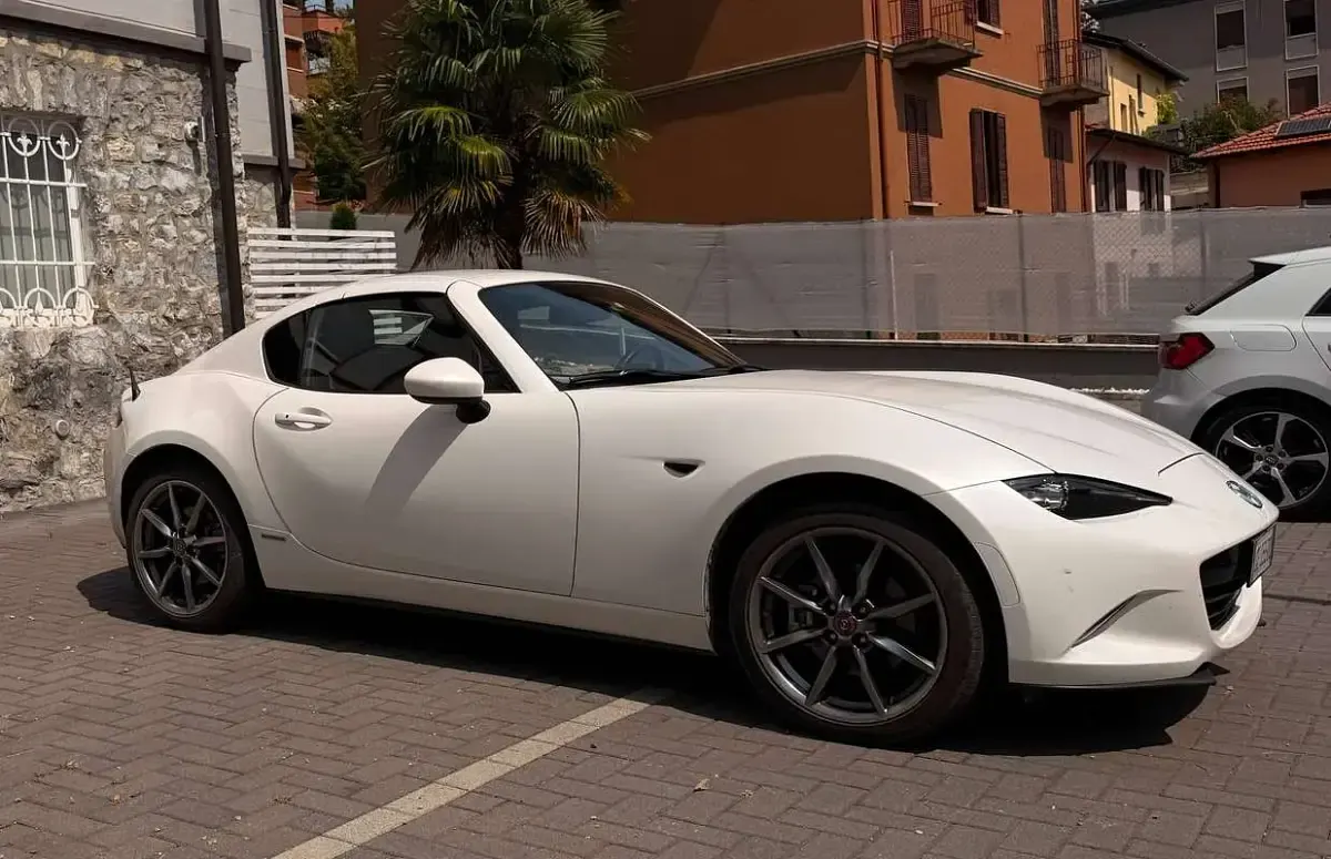 Usata Mazda MX5 184 CV (135 kW) 2021 Bianco Cabrio