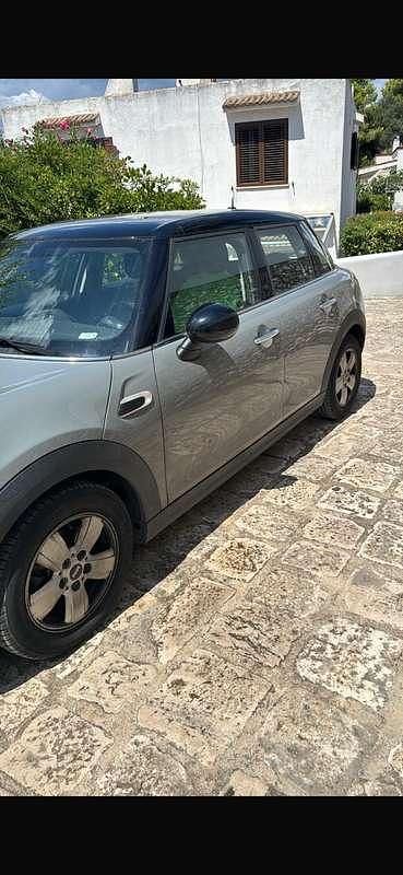 Usata Mini Cooper D Business 116 CV (85 kW) 2017 Utilitaria