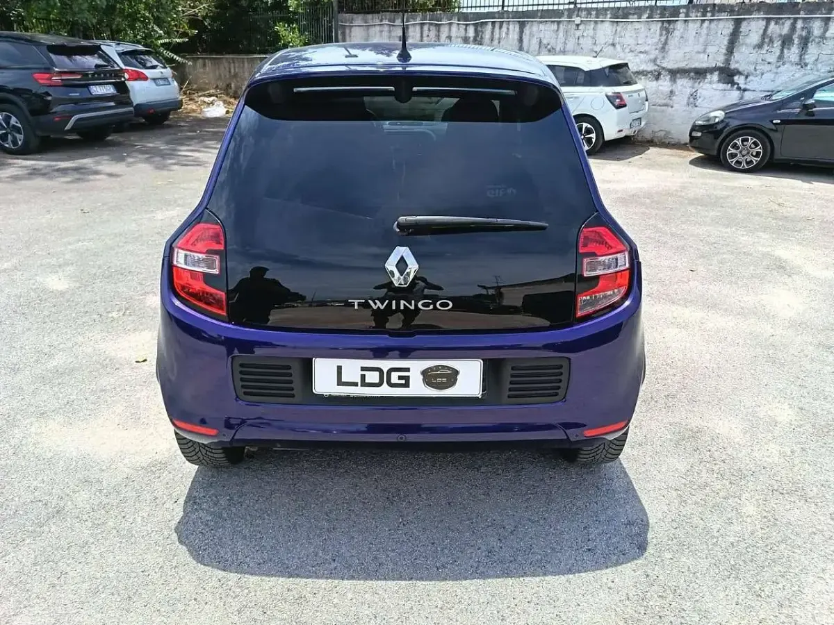 Usata Renault Twingo LIMITED 90 CV (66 kW) 2017 Other Utilitaria