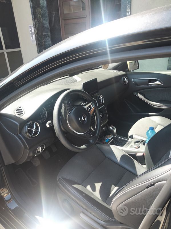 Usata Mercedes A180 2013 Nero Utilitaria