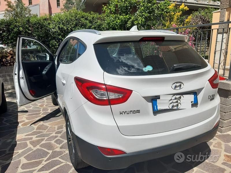 Usata Hyundai ix35 Xpossible 116 CV (85 kW) 2014 Bianco SUV