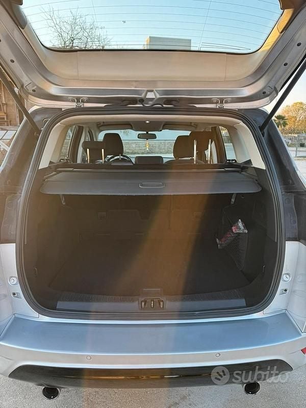 Usata Ford Kuga 120 CV (88 kW) 2017 SUV