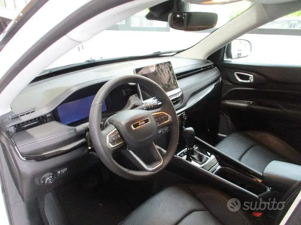 Usata Jeep Compass Summit 131 CV (96 kW) 2025 Bianco SUV