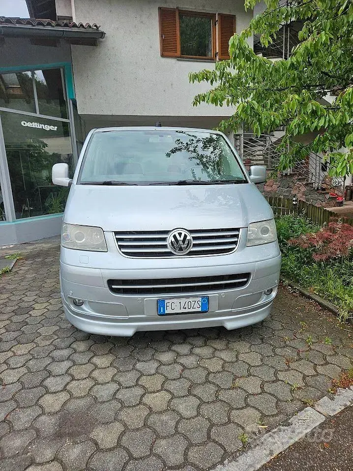 Usado VW T5 174 HP (127 kW) 2008 Cinzento Van
