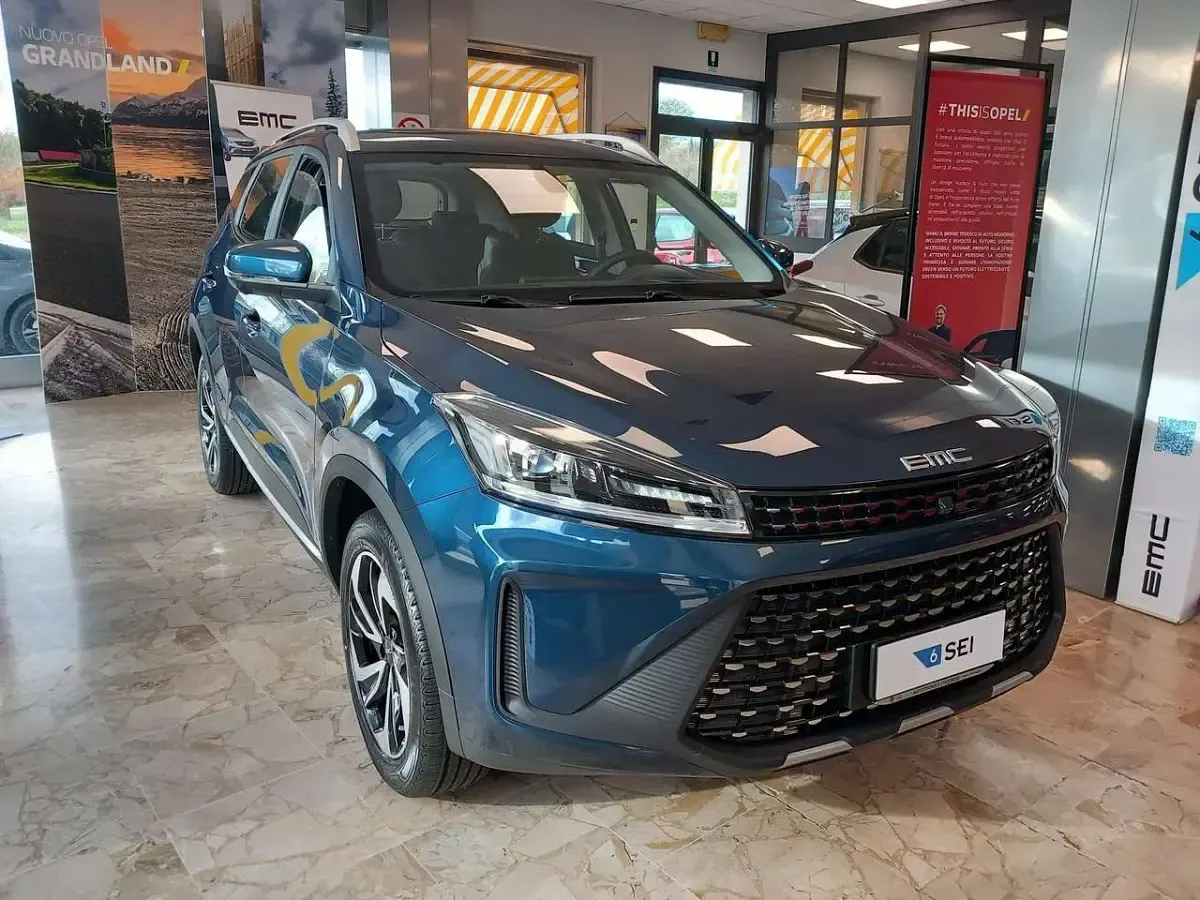 Nuova EMC SEI 113 CV (83 kW) 2026 Blu/azzurro SUV