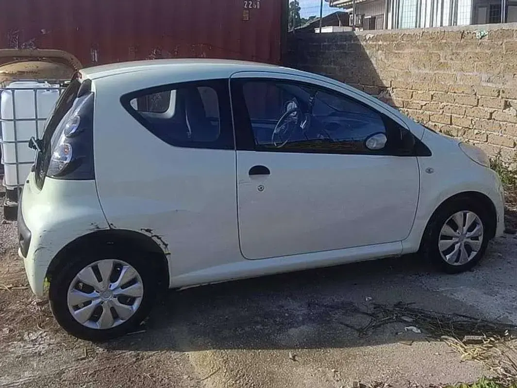 Usata Citroën C1 68 CV (50 kW) 2009 Giallo Utilitaria