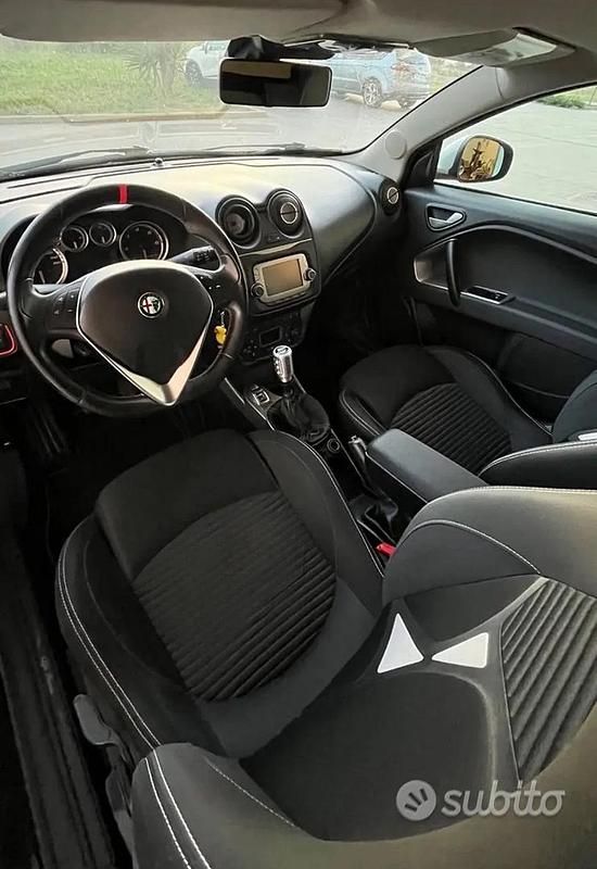 Usata Alfa Romeo MiTo 85 CV (62 kW) 2015 Nero Utilitaria