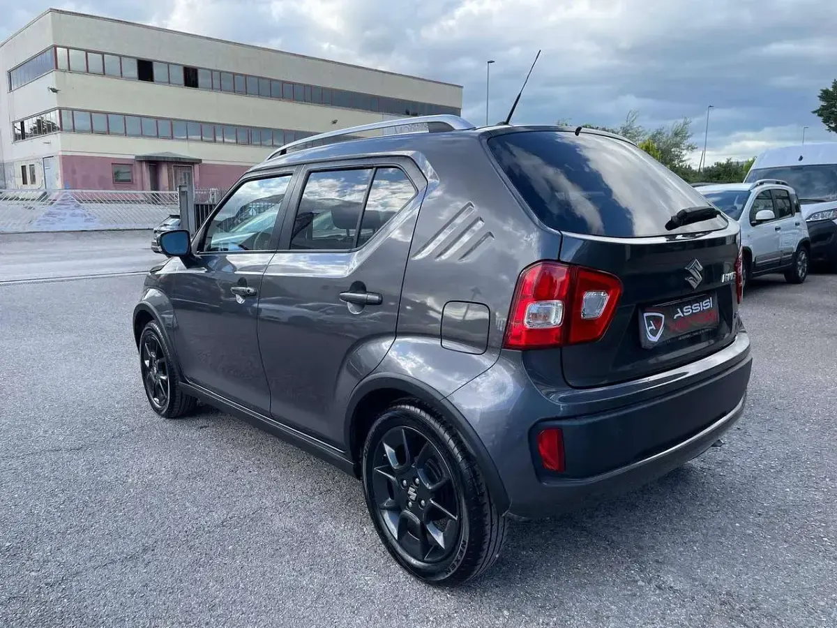 Usata Suzuki Ignis 90 CV (66 kW) 2019 Grigio SUV