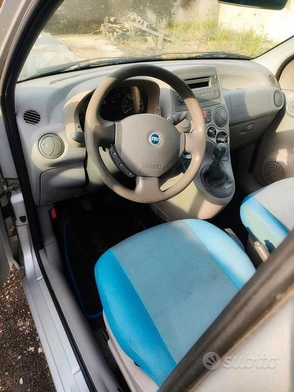 Usata Fiat Panda 54 CV (39 kW) 2007 Grigio Utilitaria