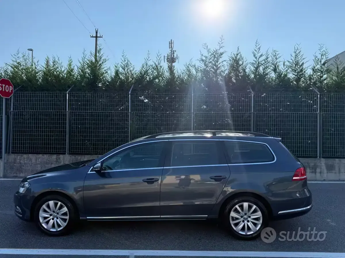 Usata VW Passat Comfortline 140 CV (102 kW) 2012 Grigio Station wagon