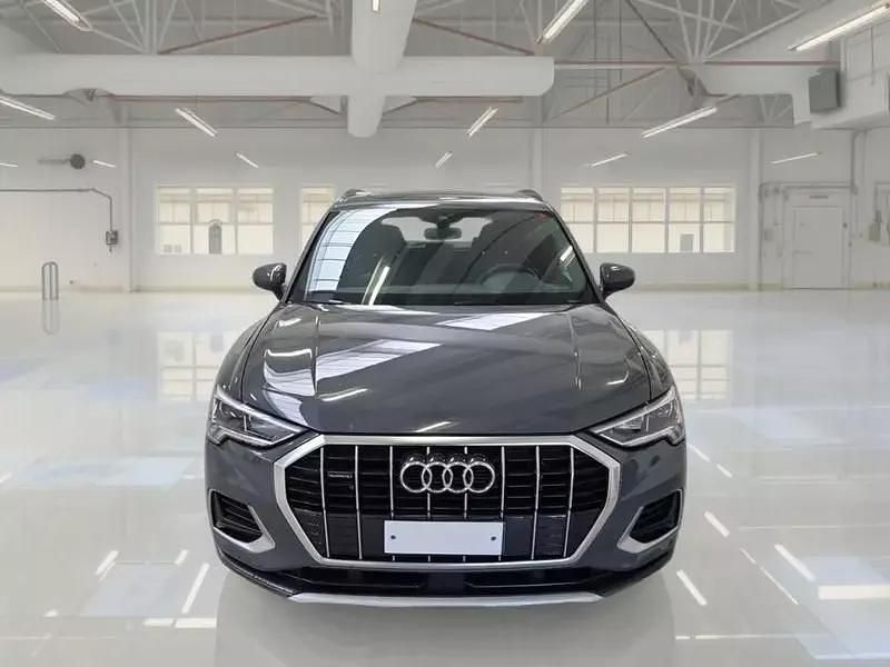 Usata Audi Q3 Business 199 CV (146 kW) 2021 Grigio SUV