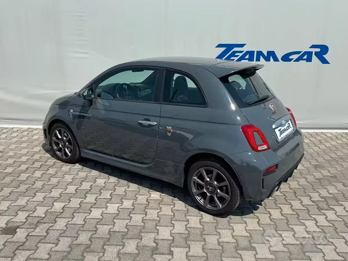 Usata Abarth 595 145 CV (106 kW) 2021 Grigio SUV