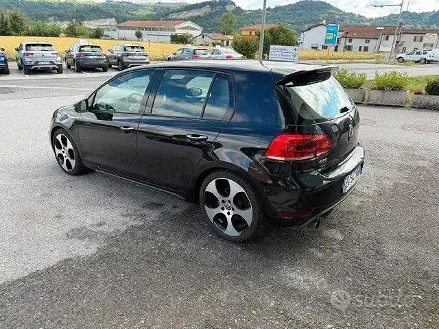 Usata VW Golf VI GTI 210 CV (154 kW) 2011 Nero Utilitaria