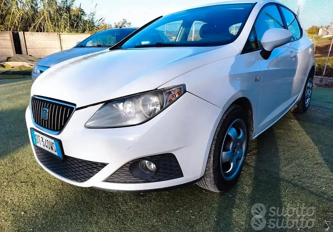 Usata Seat Ibiza 85 CV (62 kW) 2008 Bianco Berlina