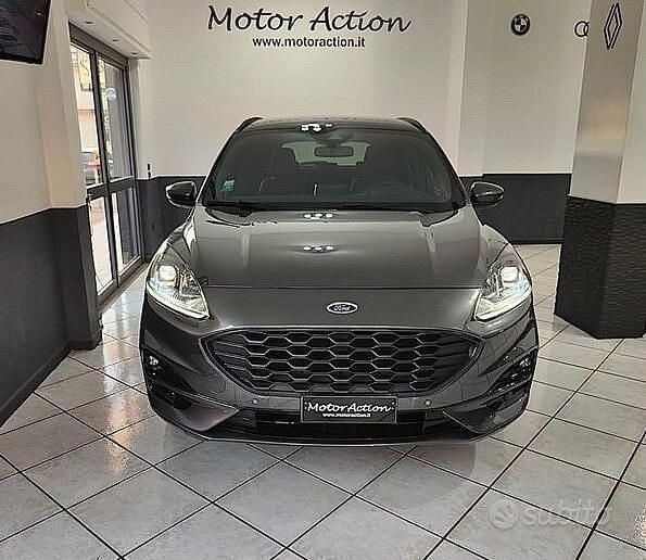 Grigio Usata 2024 Ford Kuga ST-Line SUV | 24.800 € (Buon prezzo) - Immagine 1/4