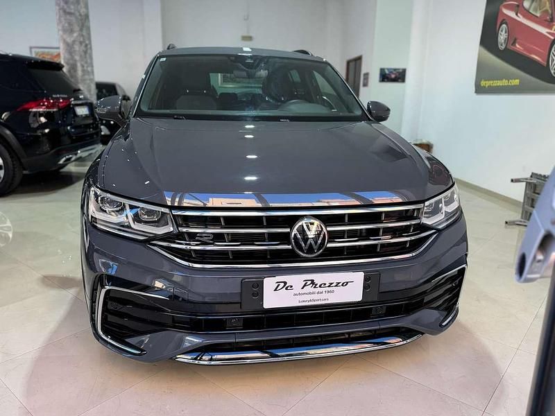 Usata VW Tiguan R-line 150 CV (110 kW) 2023 Grigio SUV