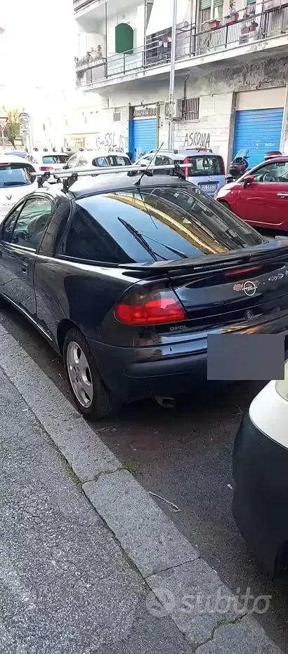 Usata Opel Tigra 90 CV (66 kW) 2000 Nero Coupé