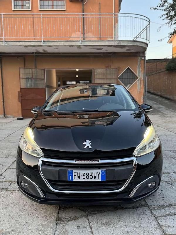 Usata Peugeot 208 Allure 120 CV (88 kW) 2016 Other Utilitaria