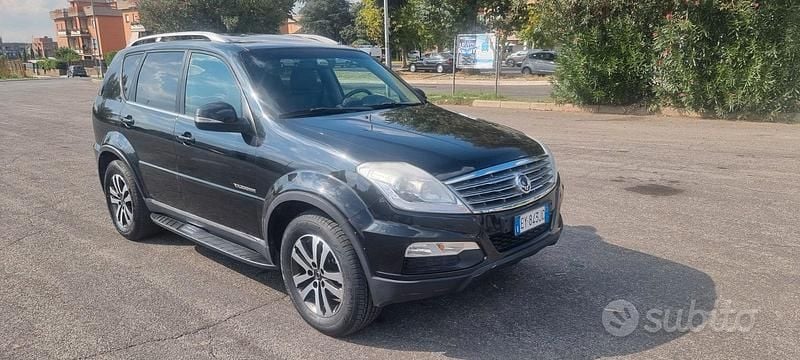 Nero Usata 2016 Ssangyong (KGM) Rexton SUV | 11.000 € (Molto cara) - Immagine 1/4