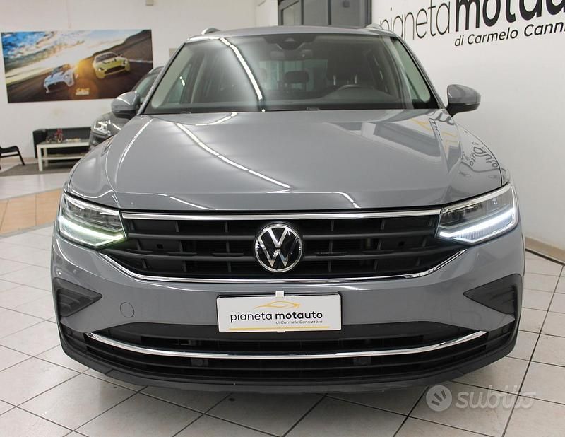 Usata VW Tiguan Life 122 CV (89 kW) 2021 Grigio SUV