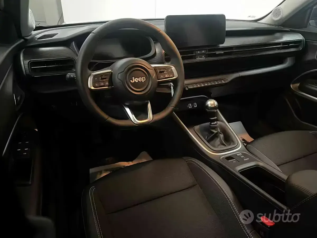 Usata Jeep Avenger Altitude 101 CV (74 kW) 2024 Bianco SUV